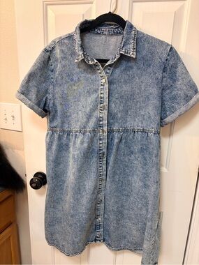 Denim Button-Front Mini Dress in Light Blue size Medium